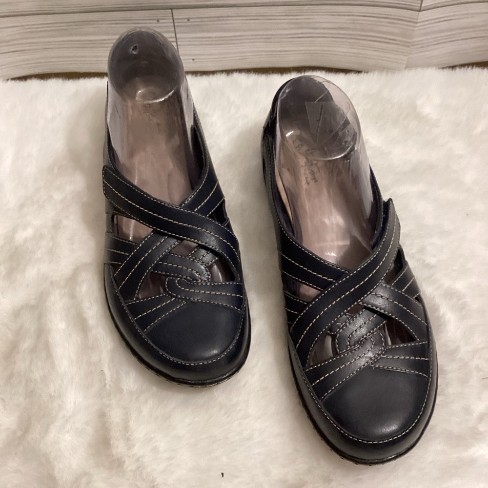 Women's Black Leather Shoes
